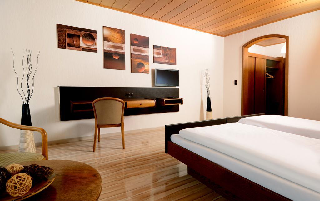 Hotel Es Laemmche Breuberg Экстерьер фото